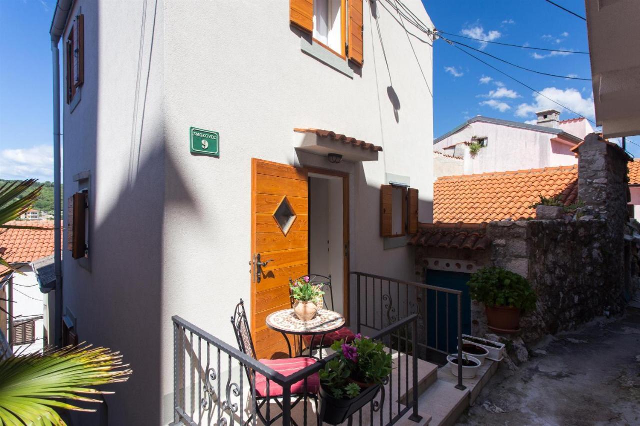 Holiday Home Smokovec Vrbnik Exterior photo